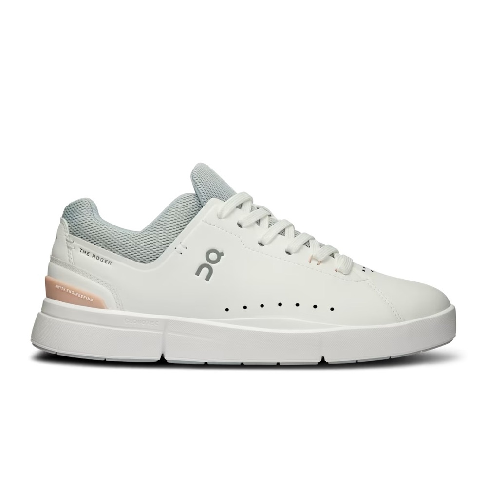 ON CLOUD SNEAKERS